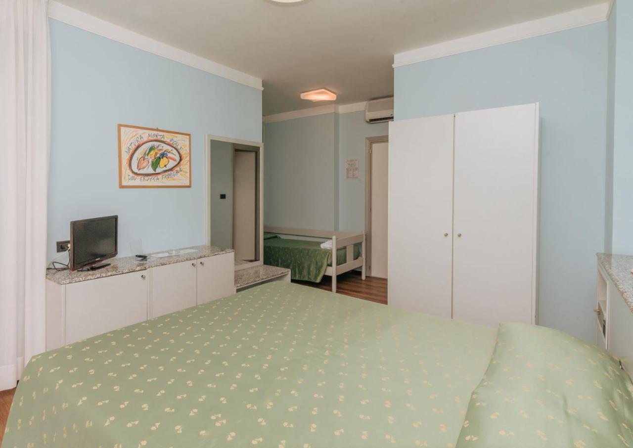 Hotel Garden Porto San Giorgio Ngoại thất bức ảnh